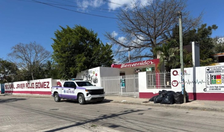 Separan a trabajador de secundaria en Cancún por presunto acoso a estudiantes