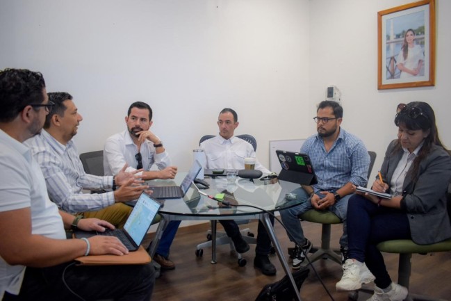 En Cancún, Pablo Gutiérrez Fernández encabezó una reunión para fortalecer una plataforma digital que mejora la seguridad en playas