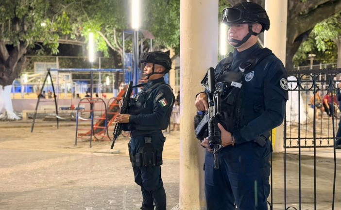 La presidenta municipal de Estefanía Mercado reforzó las acciones de seguridad en colonias y parques de Playa del Carmen con motivo de la temporada de Semana Santa 2026