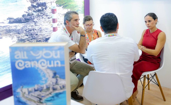 Ana Paty Peralta presenta campaña 'All You Cancún' en Tianguis Turístico 2026