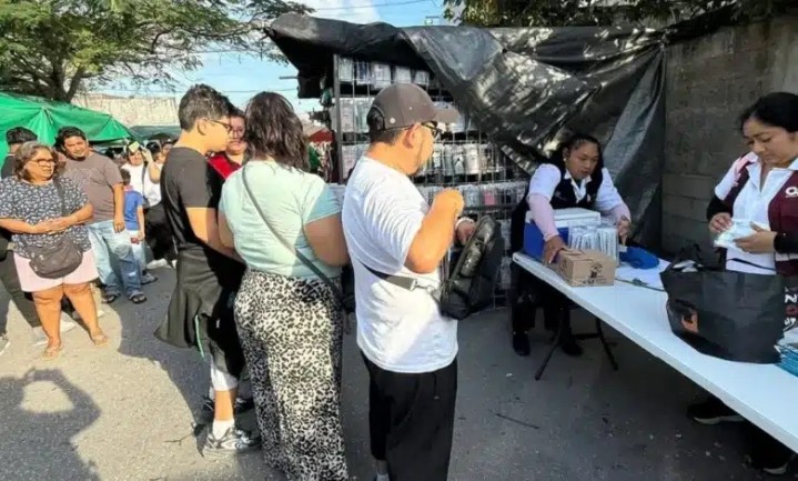 La Comisión de los Derechos Humanos del Estado de Quintana Roo mantiene alrededor de 300 quejas en trámite durante 2026. Su presidenta, Omega Ponce, informó que el organismo ha intensificado el seguimiento a los expedientes para reducir el rezago histórico y mejorar la atención a denuncias ciudadanas, especialmente en temas relacionados con justicia, seguridad pública, salud y educación.