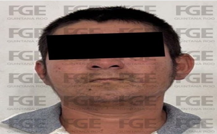 Wilber “N” fue vinculado a proceso tras ser acusado de extorsionar a un comerciante en la Supermanzana 102. Según la investigación, exigía 10 mil pesos semanales y lanzó amenazas de muerte.