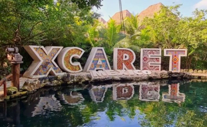 La Secretaría de Hacienda impugnó una resolución que favoreció parcialmente a Xcaret en un litigio por créditos fiscales de años anteriores. El caso vuelve a colocar al grupo turístico en el centro de procesos legales federales.
