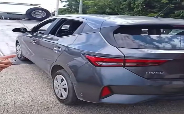 Autoridades de movilidad en Quintana Roo realizaron operativos en Chetumal y Bacalar para verificar que conductores de plataformas digitales cuenten con seguro y documentación en regla. Como resultado, un vehículo fue asegurado y su conductor sancionado.