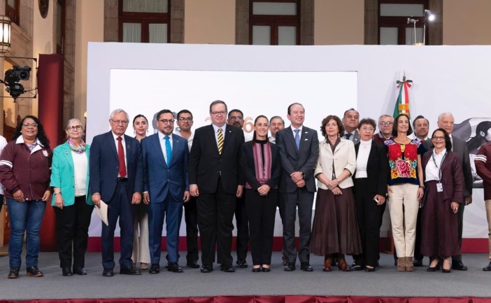 Sheinbaum presenta comité de científicos para analizar viabilidad de 'Fracking' en México