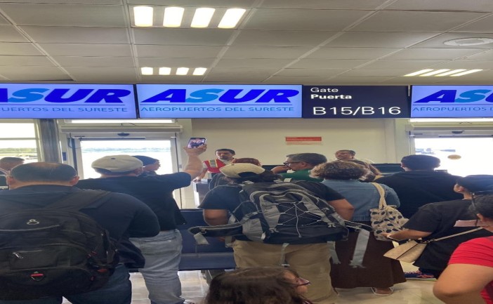 Retrasos y cancelaciones de Magnicharters afectan a viajeros en varios aeropuertosRetrasos y cancelaciones de Magnicharters afectan a viajeros en varios aeropuertos