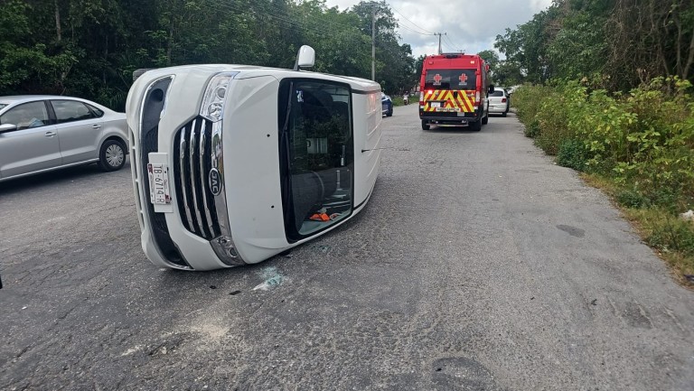 Un accidente de tránsito registrado la mañana de este miércoles en el cruce de la avenida Cancún y calle 145