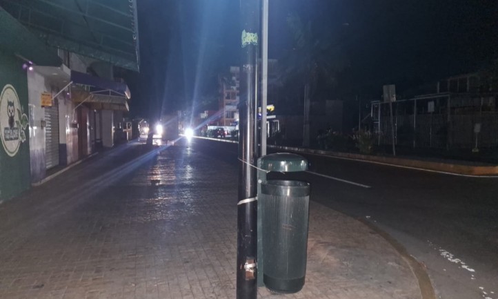 Una falla en la subestación de Playa del Carmen dejó sin energía a más de 286 mil usuarios en Quintana Roo. Autoridades municipales encabezadas por Estefanía Mercado activaron un operativo de seguridad y vialidad, mientras la CFE logró restablecer el servicio en su totalidad en pocas horas.