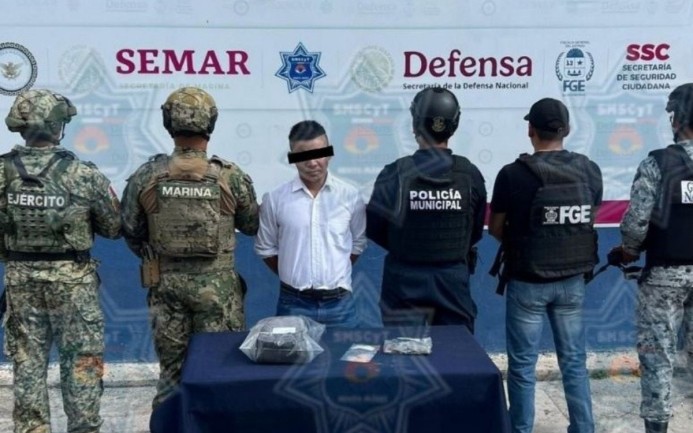 Detienen en Cancún a presunto narcomenudista y atracador de comercios