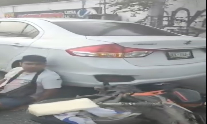 Un choque entre dos vehículos y una motocicleta en la intersección de avenida Nichupté con avenida Industrial dejó como saldo un joven lesionado, generando movilización de cuerpos de emergencia y afectaciones al tránsito.