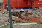 El conductor terminó dentro de una excavación realizada por trabajos de la CAPA