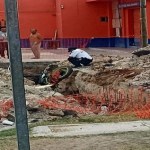 El conductor terminó dentro de una excavación realizada por trabajos de la CAPA
