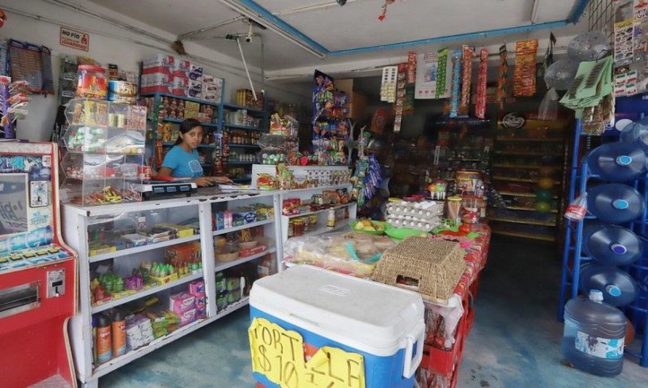 La Secretaría de Desarrollo Económico de Quintana Roo lanzó un llamado urgente a micro, pequeñas y medianas empresas para participar en la segunda edición del programa “Transforma tu Negocio”, iniciativa que busca beneficiar a 300 unidades económicas con tecnología, capacitación y herramientas de promoción para fortalecer su competitividad.