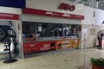 Un hombre presuntamente en estado de ebriedad causó daños en la terminal ADO de Playa del Carmen luego de perder su camión.