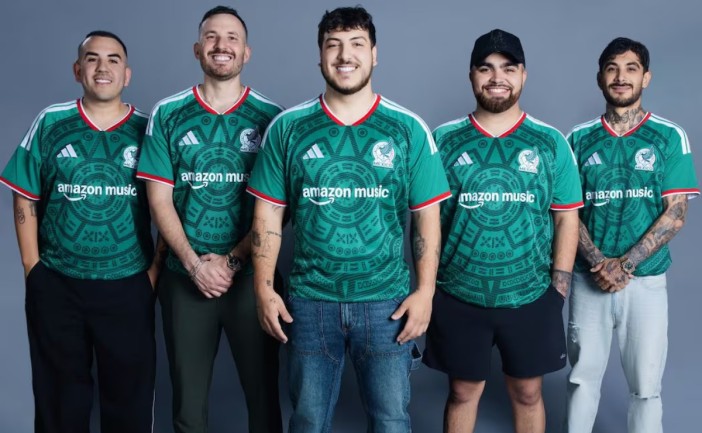 Grupo Frontera lanzó "Un Solo Corazón" para celebrar la pasión por la Selección Mexicana, coincidiendo con la Copa Mundial FIFA 2026 y destacando la conexión con la afición.
