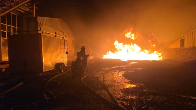 Incendio en fábrica de Bachoco activa alerta atmosférica en Lagos de Moreno