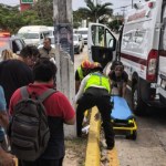 Una adolescente de entre 14 y 16 años fue atropellada sobre la avenida 30 cuando presuntamente cruzaba distraída con su teléfono celular y auriculares
