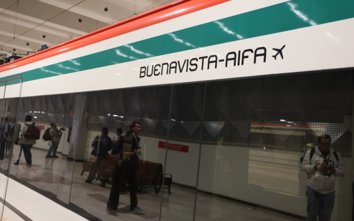 Falla eléctrica paraliza el Tren Buenavista-AIFA por más de 30 minutos