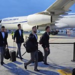 Selección de Irán aterriza en Tijuana; aficionados dan una cálida bienvenida a los jugadores