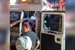 Un motociclista resultó lesionado luego de ser atropellado por los ocupantes de un Mercedes-Benz presuntamente robado durante una persecución en la Región 237 de Cancún